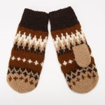 Natural wool Bernie Sanders woolen mittens, Winter crochet gloves, Bernie mittens knit, Warm brown mittens - Image 6