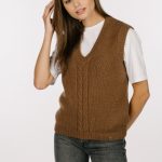 Minimalistic Cashmere Sweater Vest Top, Vintage Style Vest Top, Womens Knitted Vest - Image 6