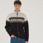 Warm norwegian wool zipped sweater, Men's winter wool knitwear, Scandinavian woolen man sweater, Nordic style hand knitted sweater VINDU - Image 5